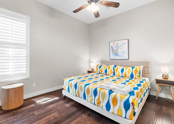 King Bed Pool Fire Pit Office Liberty