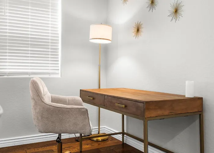 King Bed Pool Fire Pit Office * Liberty