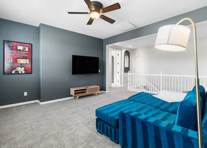 King Bed Pool Fire Pit Office Liberty