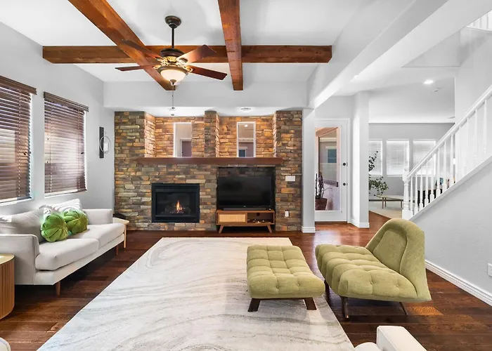 King Bed Pool Fire Pit Office * Liberty